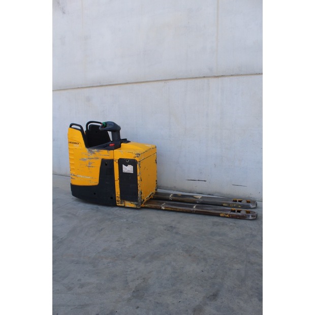 2010 Jungheinrich ERE 225-46848160