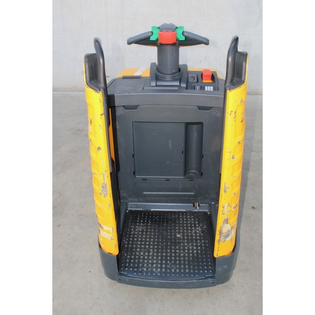 2010 Jungheinrich ERE 225-46848162