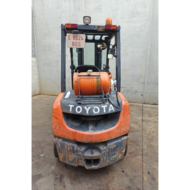 2017 Toyota 02-8FGF30-46848362
