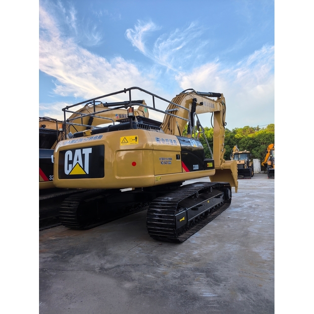 2023 كاتربيلر 320D-46850878