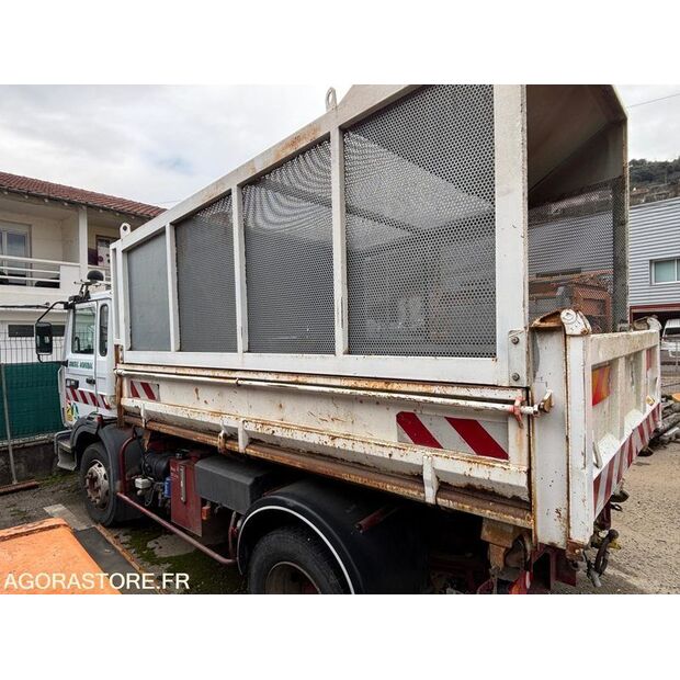 1999 Renault M150-46854565