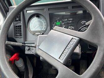 1999-renault-m150-1447475-46854575