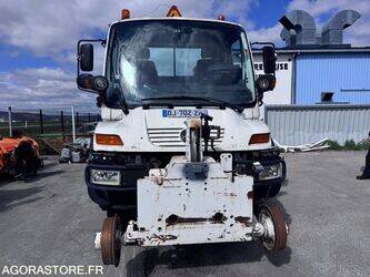 2004-mercedes-benz-unimog-u400-1447480-46854615