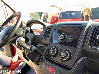 2012-peugeot-boxer-1447487-46854740