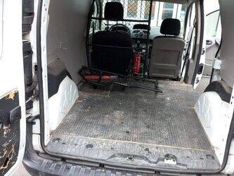 2008-renault-kangoo-1447498-46854893