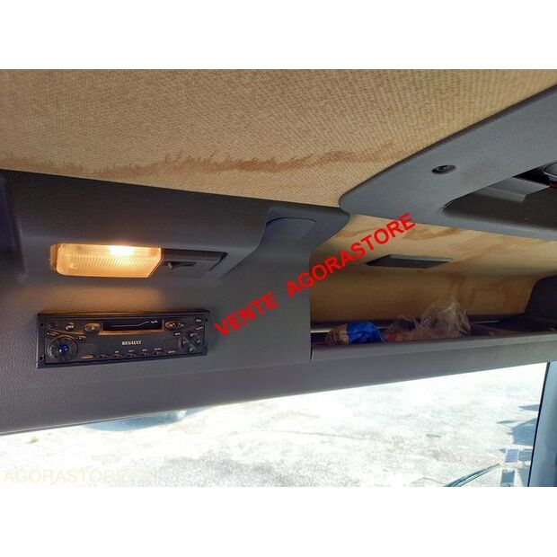 2002 Renault Midlum-46854953