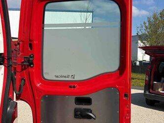 2010-renault-master-1447506-46855046