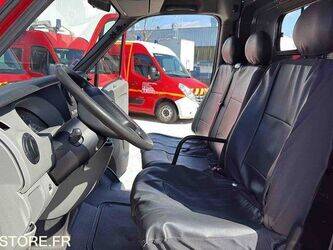 2010-renault-master-1447506-46855055