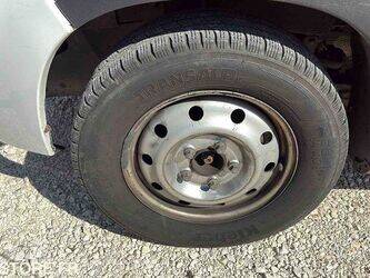 2010-renault-master-1447506-46855073