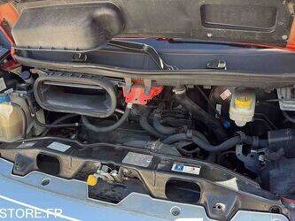 2012-peugeot-boxer-1447508-46855114