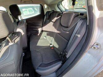 2017-renault-clio-1447520-46855367