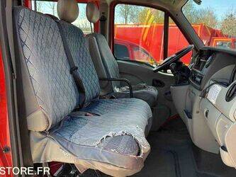 2005-renault-master-1447533-46855661