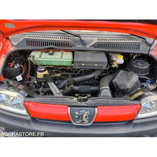 2003 بيجو BOXER-46855916