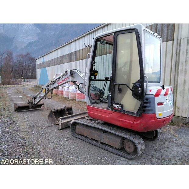 2012 TAKEUCHI TB 228-46855917