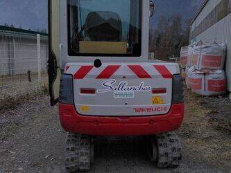 2012-takeuchi-tb-228-1447551-46855918