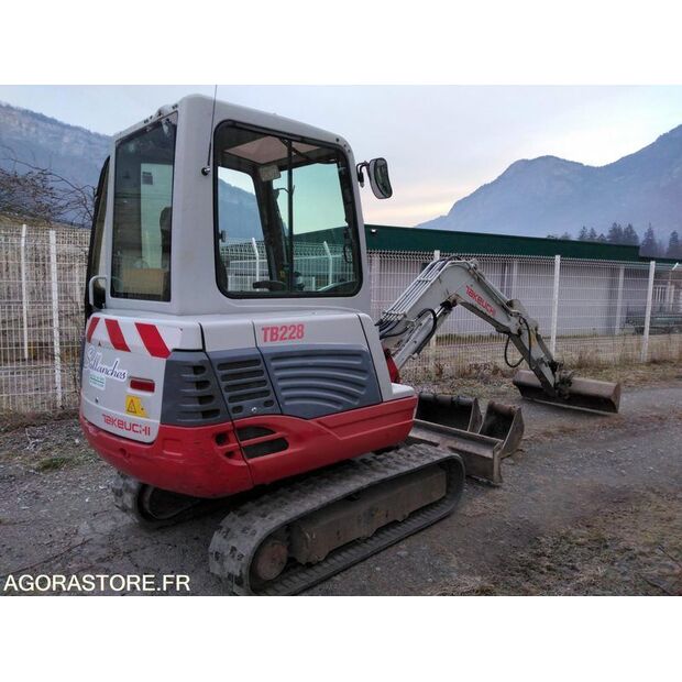 2012 TAKEUCHI TB 228-46855919