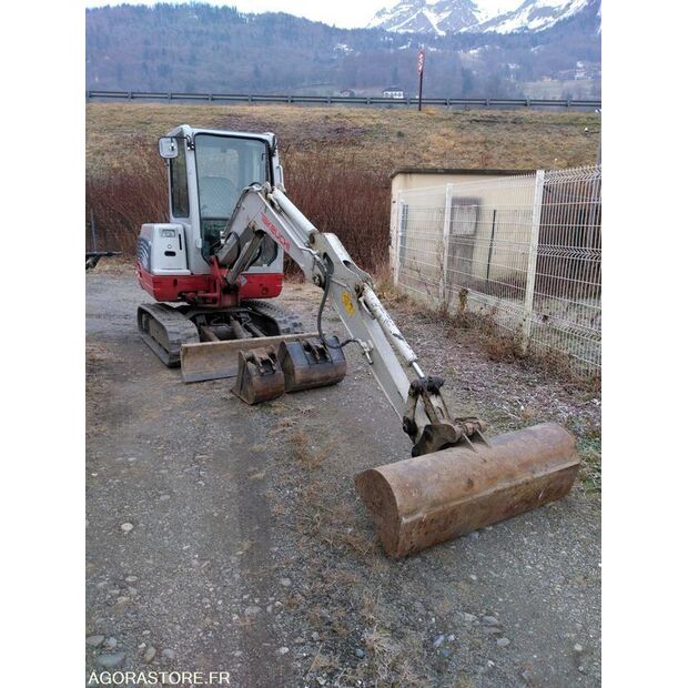 2012 TAKEUCHI TB 228-46855920