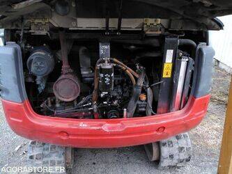 2012-takeuchi-tb-228-1447551-46855926