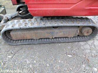 2012-takeuchi-tb-228-1447551-46855930