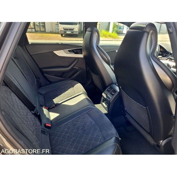 2022 Audi A4-46855996