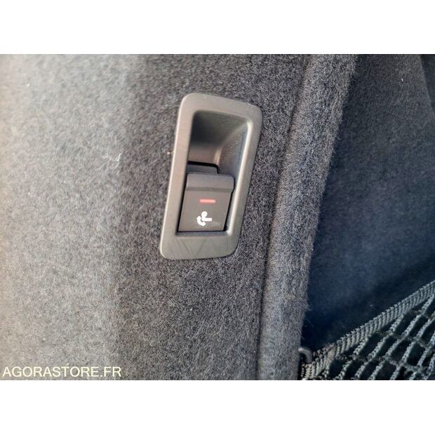 2022 Audi A4-46855998