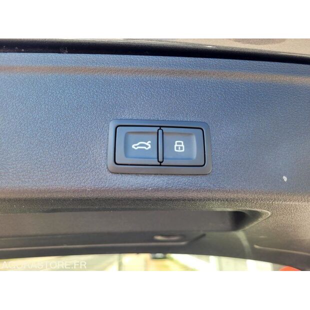 2022 Audi A4-46856000