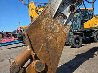 2005-liebherr-r924b-1403918-46856600