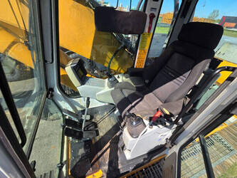 2005-liebherr-r924b-1403918-46856612