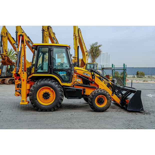 2025 جيه سي بي 3DX PLUS ECO XPERT-46856647