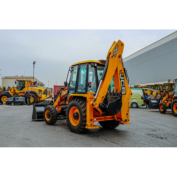 2025 جيه سي بي 3DX PLUS ECO XPERT-46856649