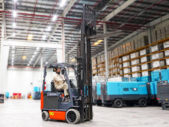 2022-toyota-8fbcu25-46856684