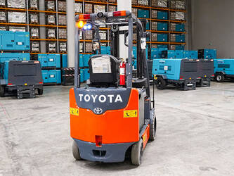 2021-toyota-8fbcu25-1447931-46856687