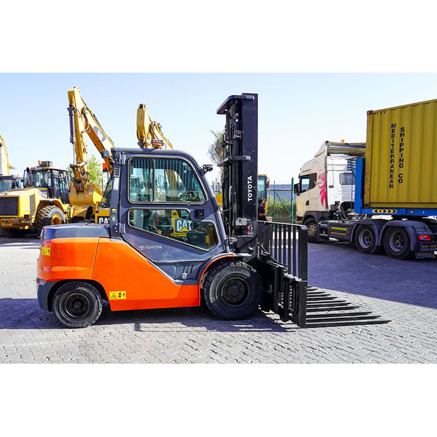 2018 Toyota 8FD50U-46856770