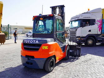 2018-toyota-8fd50u-46856771