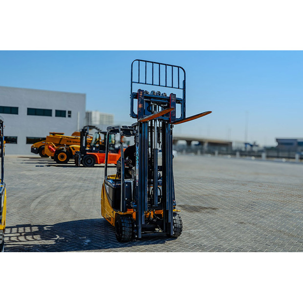 2023 XCMG XCB-TW-46856843