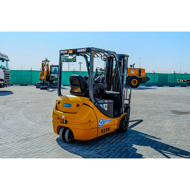 2023 اكس سي ام جي XCB-TW-46856873