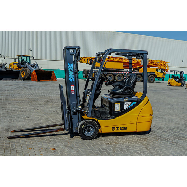 2023 اكس سي ام جي XCB-TW-46856875