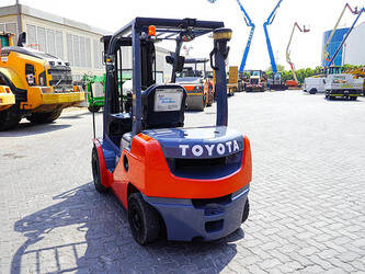 2018-toyota-8fdu25-1447954-46856939