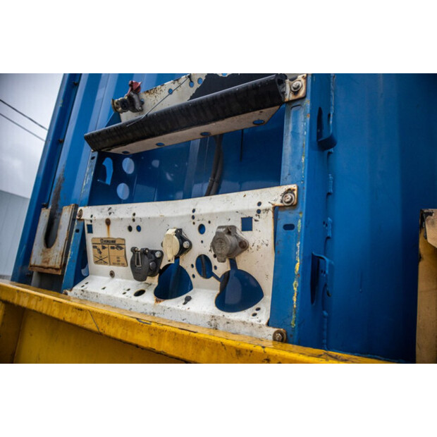 2006 كرون SD27-46857207