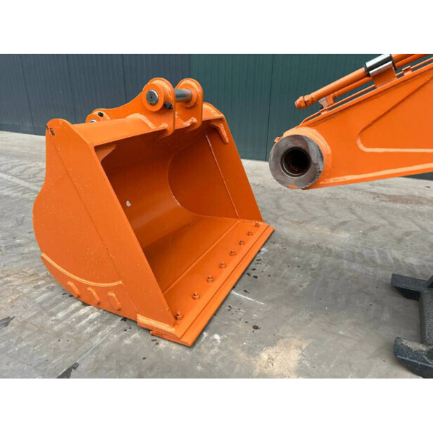 2026 Hitachi ZX220-46857856