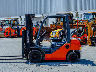 2017-toyota-8fdu25-46857936