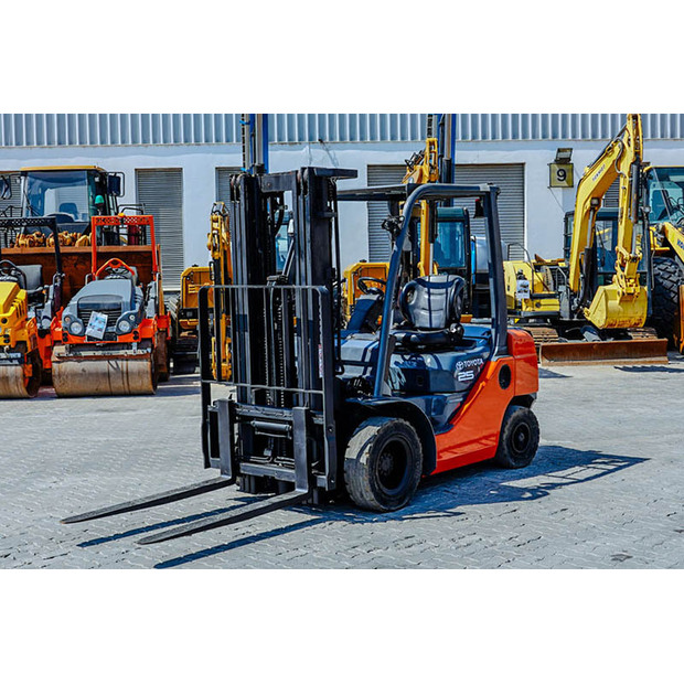 2017 تويوتا 8FDU25-46857937