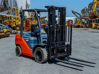 2017-toyota-8fdu25-46857938