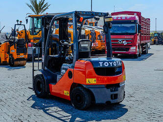 2017-toyota-8fdu25-1448016-46857942