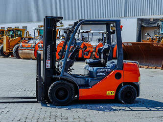 2017-toyota-8fdu25-1448016-46857943