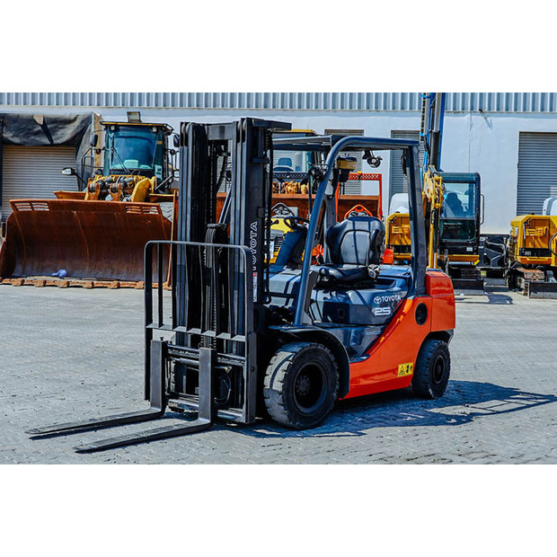 2017 تويوتا 8FDU25-46857944