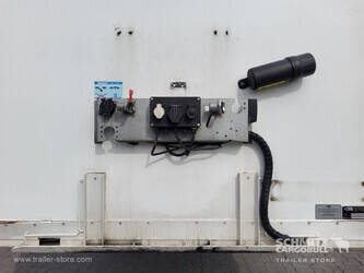 2022-van-eck-others-46859328