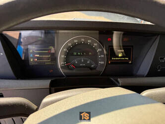 2013-volvo-fh-1448102-46859460