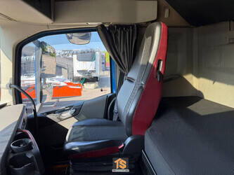 2013-volvo-fh-1448102-46859468