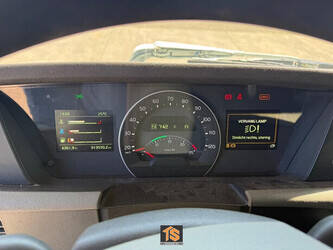 2014-volvo-fh-1448103-46859489